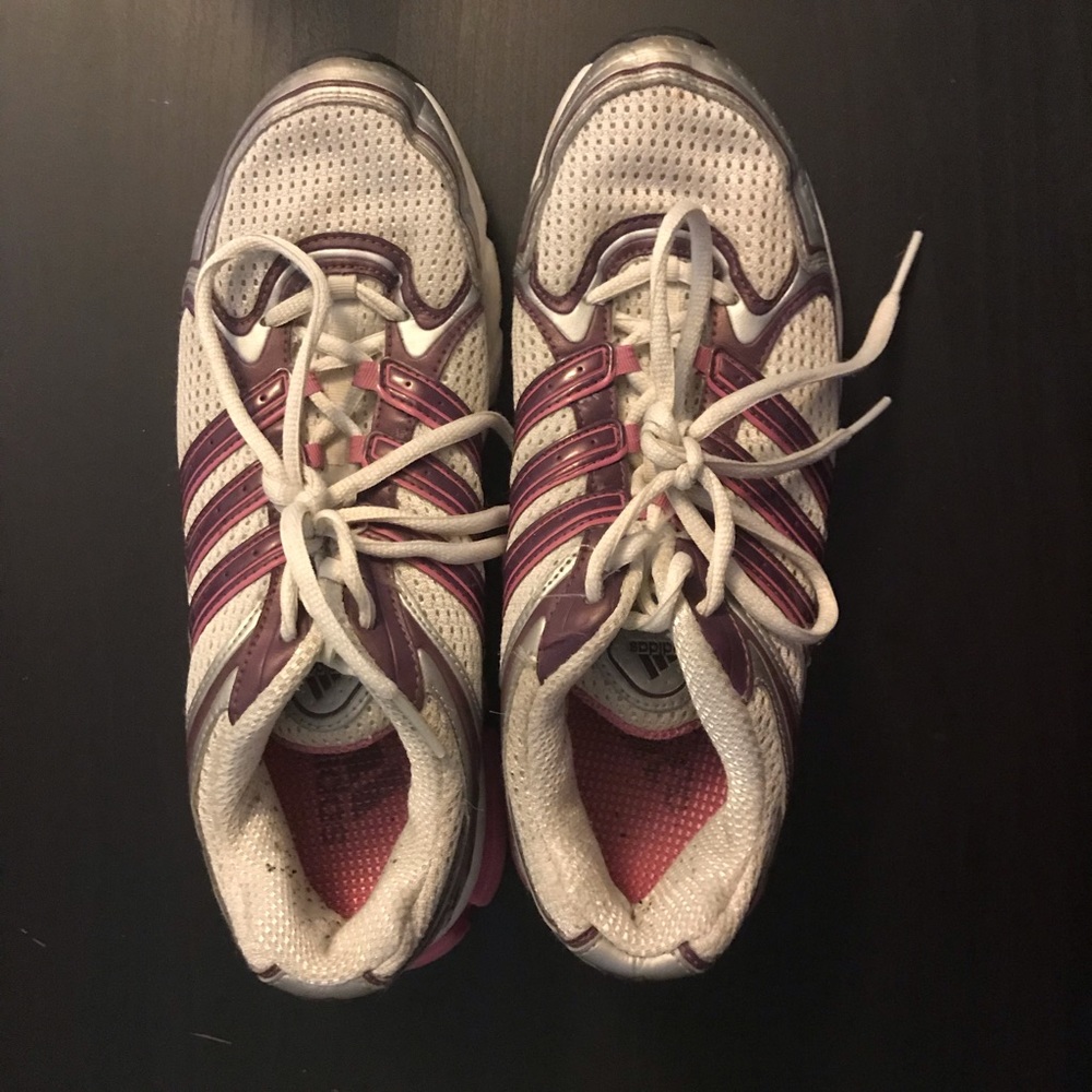 Adidas Sneakers